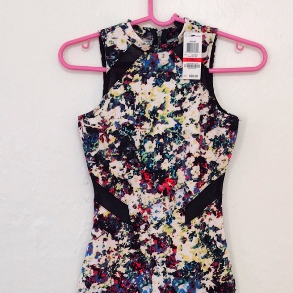 Material Girl Multi Color Floral Body Con Dress Exposed Back Zip NWT Size XS - Picture 4 of 15